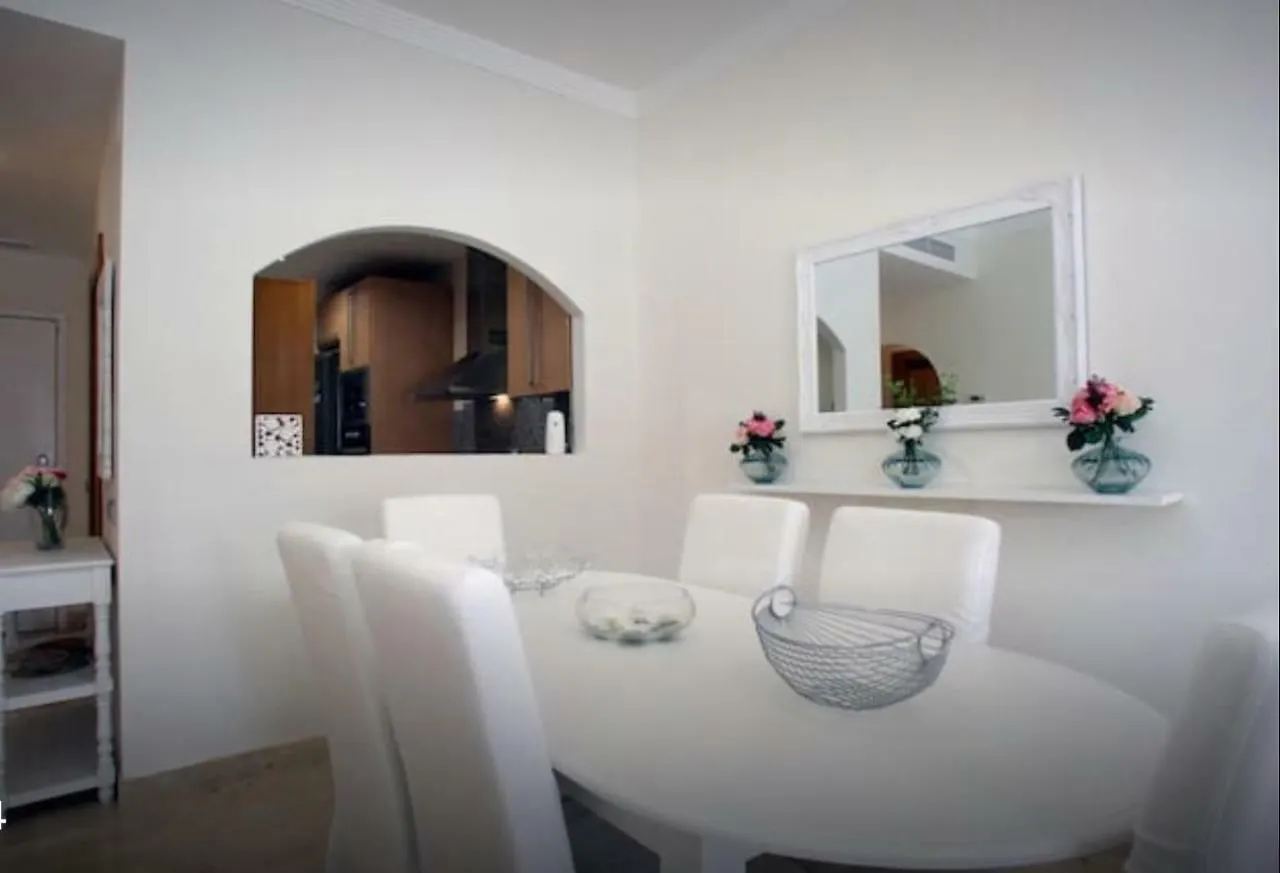 Apartamento Familiar Con Jardin Y Terraza Privada アルカイデサ 0*,  スペイン